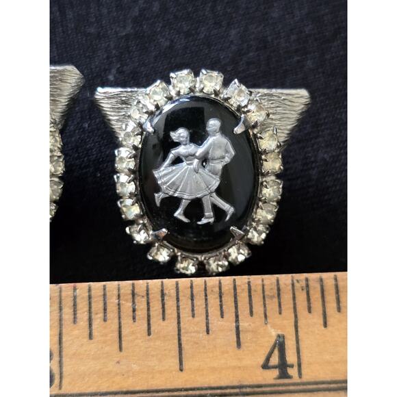 Charming 50s/ 60's square Dancing Couple Clip-On Earrings & Matching Collar Tips - Picture 7 of 11